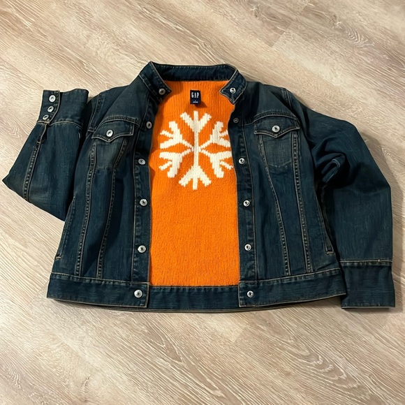Vintage GAP Denim Jacket Orange Lambs’Wool Lining with White Snowflake Size L - Picture 1 of 11